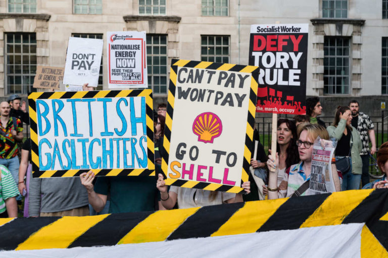 The British working class passes to the offensive