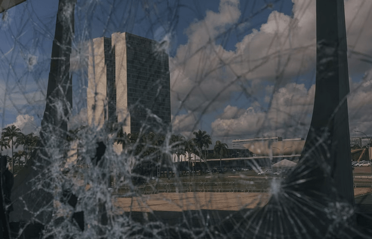 Brazil’s military blocked arrests of Bolsonaro rioters, officials say