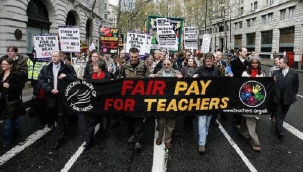 Half a Million British Workers Strike Over Pay