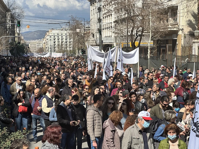 New General Strike in Greece Over Rail Disaster to Ground Planes