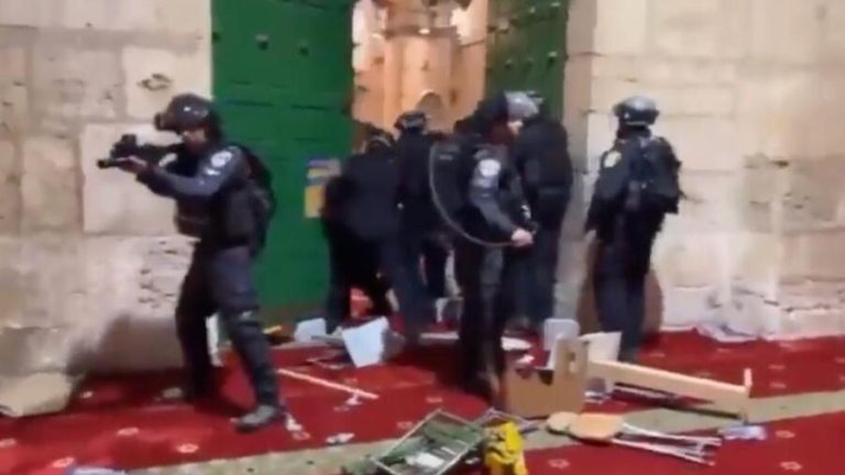 Palestinians answer to Israelis