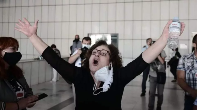 Magda Fyssa on the entrance of Nazis in the Greek Parliament