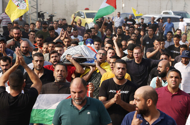 Israeli National Sport: Hunting Palestinian children!