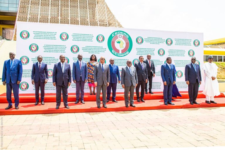 Niger: non à l’intervention militaire, non aux sanctions ! Impérialisme français hors d’Afrique !