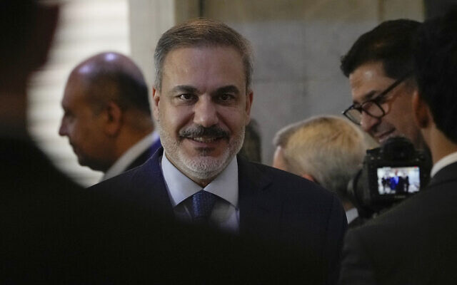 Hamas willing to dissolve military wing if Palestinian state is established on 1967 borders: Turkish FM