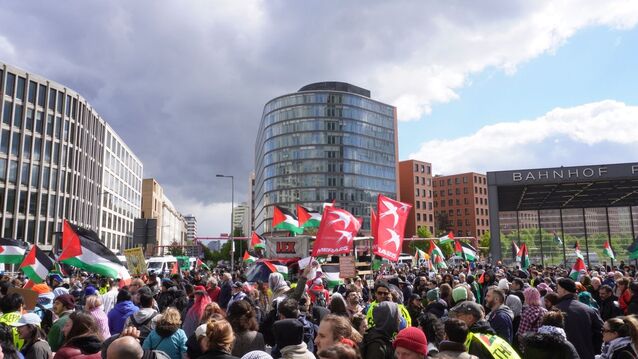 Police brutally break up peaceful anti-genocide demonstration in Berlin