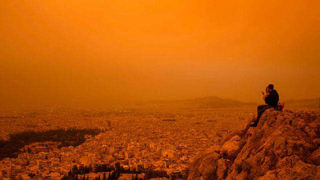 Climate Change brings Sahara to Greece!