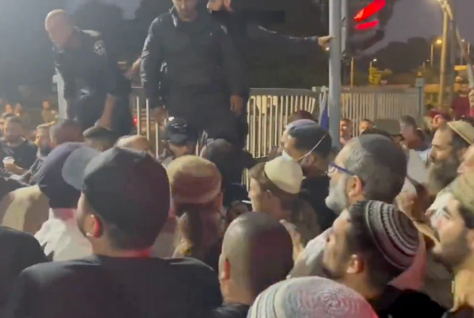 Coup in Israel? – Clashes, Chaos at Beit Lid Base following Soldier Arrests