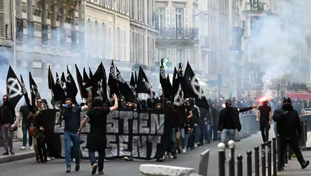 Plutôt Hitler que le Front Populaire ?