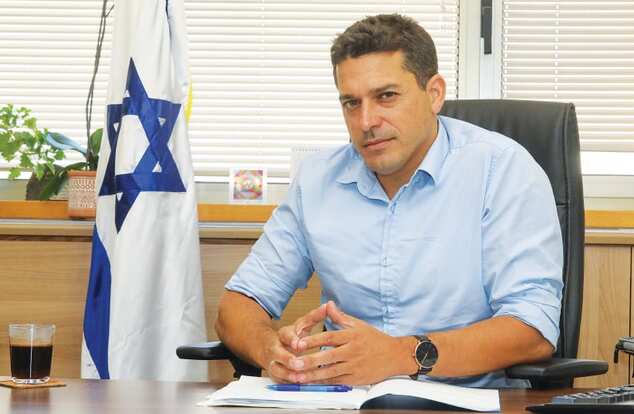 Israeli Diaspora Minister Says Lebanon Isn’t a State, Advocates Taking South