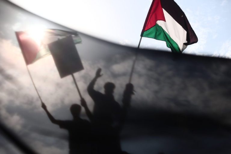 Israeli tourists attack anti-war protesters on Rhodes