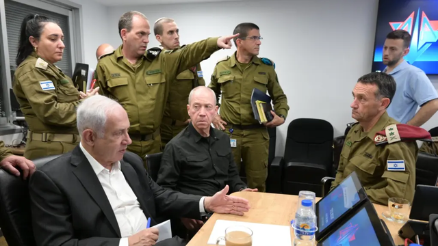 ‘Netanyahu Gets Rid of Democrat Supporters’: Defence Minister’s Abrupt Sacking Explained
