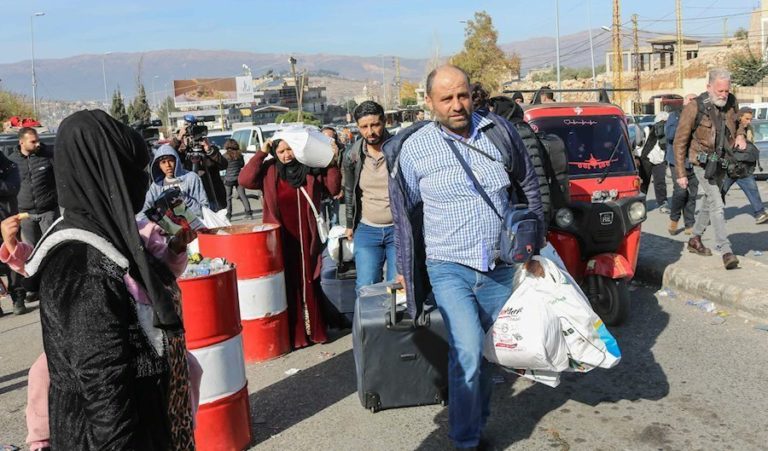Syrian minorities flee to Lebanon in fear of extremists