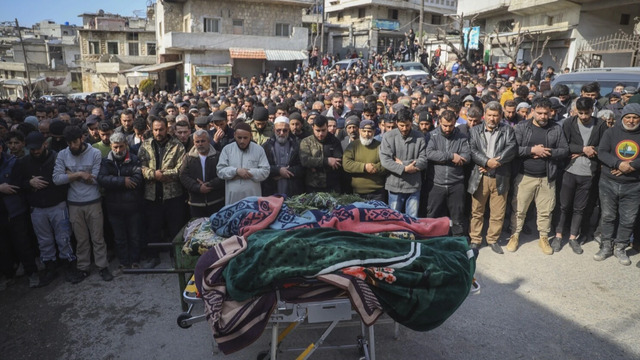 Syrian government forces kill 72 Alawites in new wave of sectarian massacres
