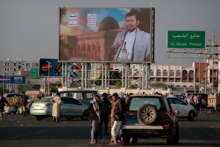 Yemen bombs ‘Israel’ in support of Gaza