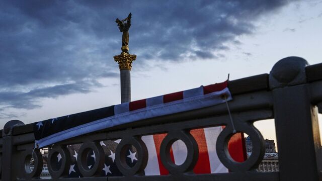 Ukraine for Sale: When ‘Fighting for Freedom’ Means Giving Everything to the West