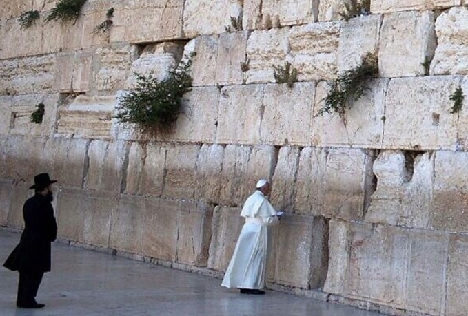Foreign Ministry deletes X post expressing sorrow over pope’s death