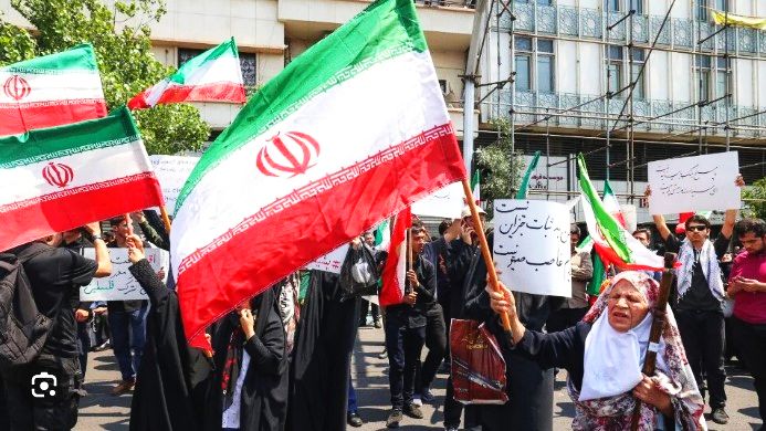 Iranians ‘rally around the flag’ amid fears Israel aims to balkanise Iran
