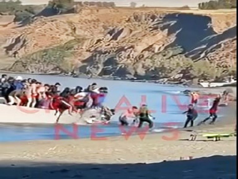 Dramatic Scenes as Over 840 Migrants Arrive on Crete, Some Landing Amidst Bathers