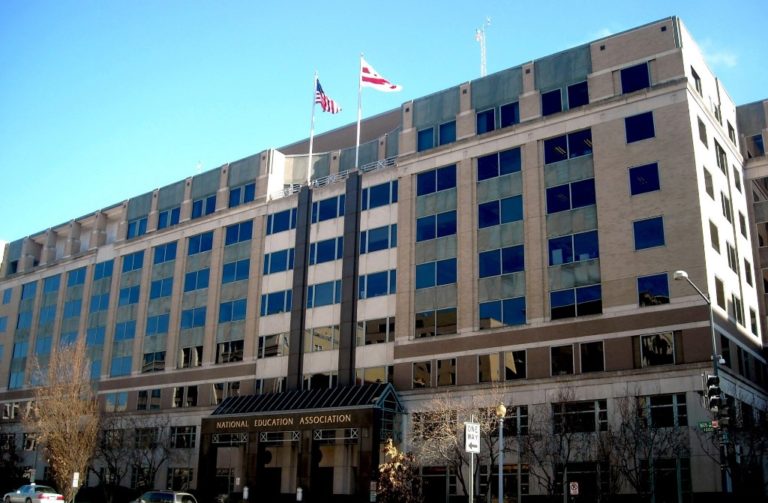 Largest US Labor Union Cuts Ties to Major Israel Defender