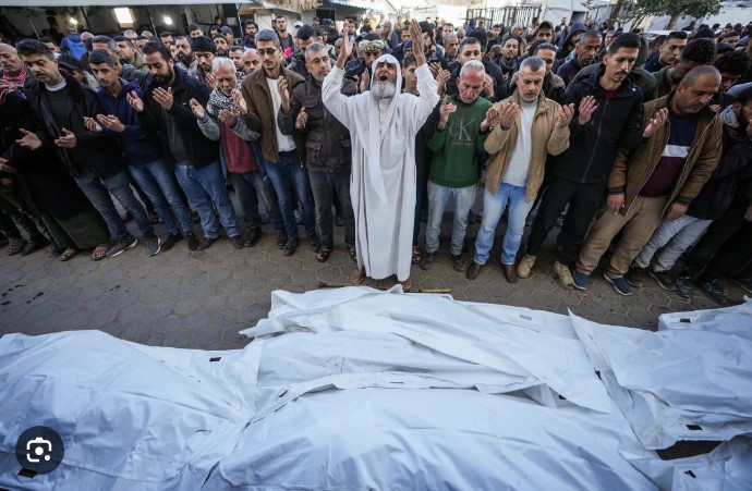 Israeli Attacks in Gaza Kill 117 Palestinians Over 24 Hours