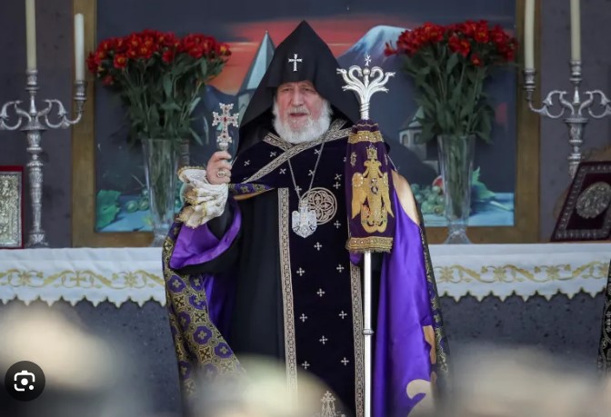 Pashinyan Dismantling Armenian Identity by Targeting Church — Expert