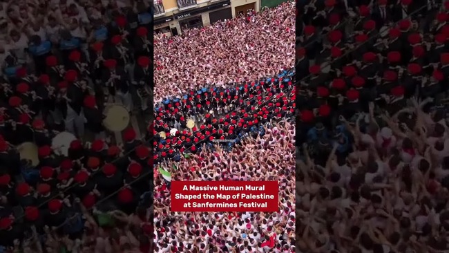 A massive human mural shaped the map of Palestine at Sanfermines Fesival