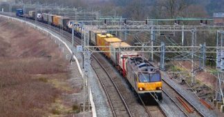 Plus de 100 organisations appellent à construire un réseau électrique canadien d’est en ouest misant sur les énergies renouvelables et le respect des peuples autochtones Plus de 100 organisations appellent à construire un réseau électrique canadien d’est en ouest misant sur les énergies renouvelables et le respect des peuples autochtones