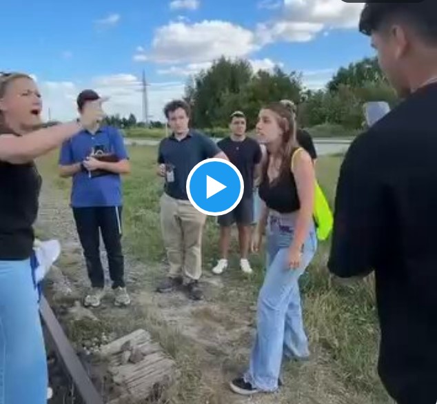 Jewish educator fights back when confronted at Auschwitz for waving Israeli flag