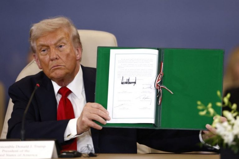 Trump and Leaders of Egypt, Turkey, and Qatar Sign Document on Gaza Ceasefire