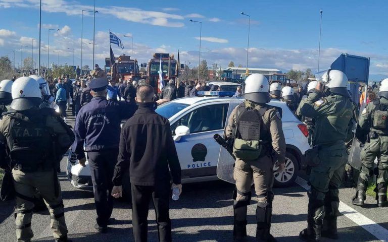 Tensions rise as farmers clash with police near Larissa