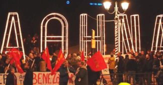 Venezuela is not alone, shouted the solidarity crowd in Athens