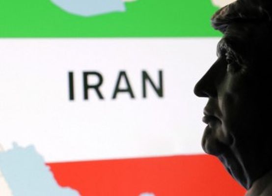 Trump Considering Strikes on Iran to Reignite Protests