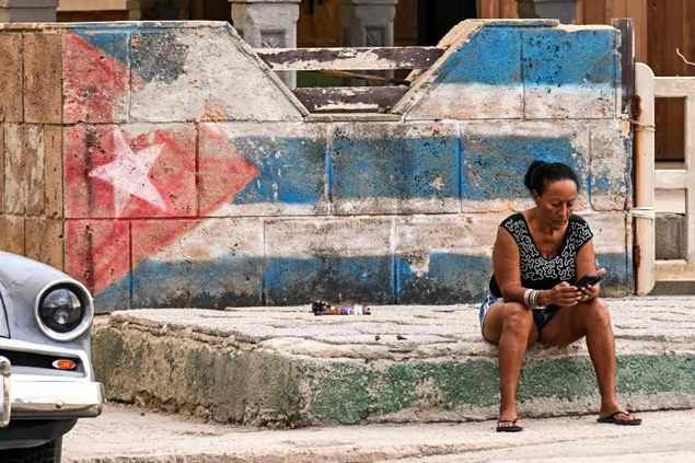Russia considers fuel support for Cuba as Canada pledges food aid
