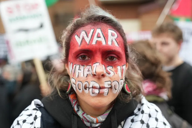 ‘Stop appeasing Trump all the way to World War III,’ Starmer told