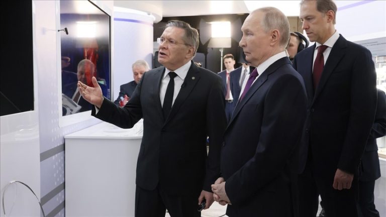 Russia ready to supply energy to Europe if it signals interest: Putin