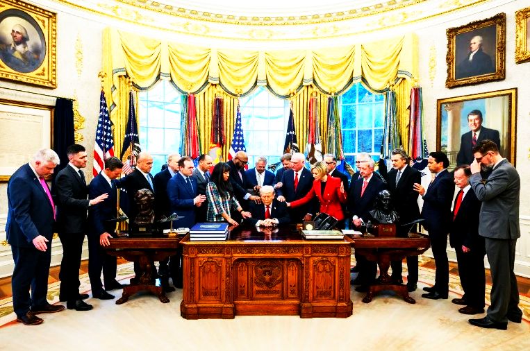 The New Evil  –  A note on holy war and who gets to wage it
