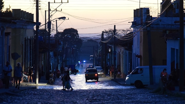 US Imperialism is strangling Cuba. Nobody helps it!