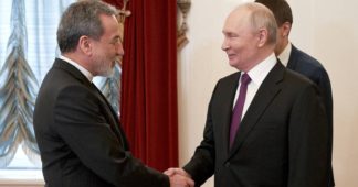 Middle East peace, strategic partnership: Putin meets with Iranian foreign minister