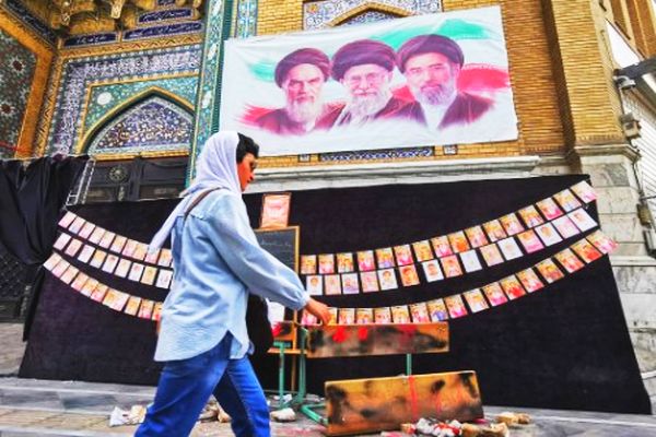 Iran war live: Tehran rejects talks under siege, Trump cancels envoys’ trip