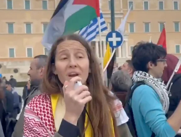 Greek protesters glorify ‘Axis of Resistance’ with banner featuring Hamas, Hezbollah and Houthis