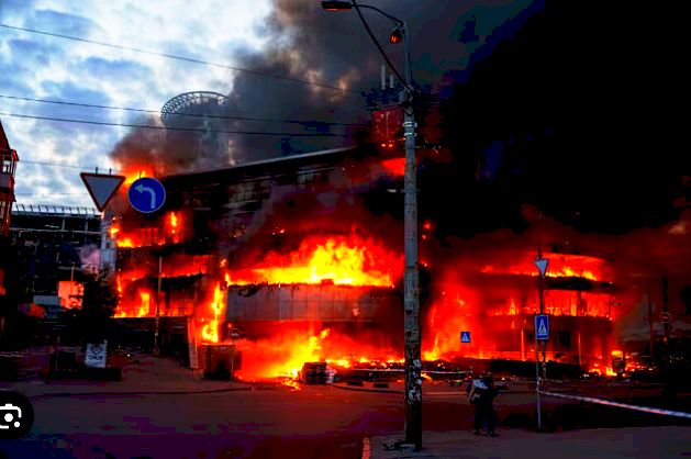 Oreshnik Shocks Ukrainian Capital: Kiev on Fire After Largest Ballistic Attack of War