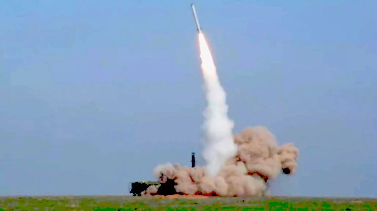 Payback With Fury: Russia Hammers Ukraine With Oreshnik, Iskander and Kinzhal Missiles