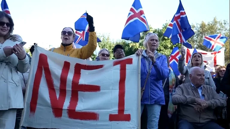 The Icelandic referendum of 19 August reaffirmed the sovereignty and independence of Iceland