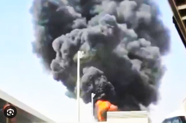 Houthis answer to the Saudi Attacks by targeting Riyad Airport