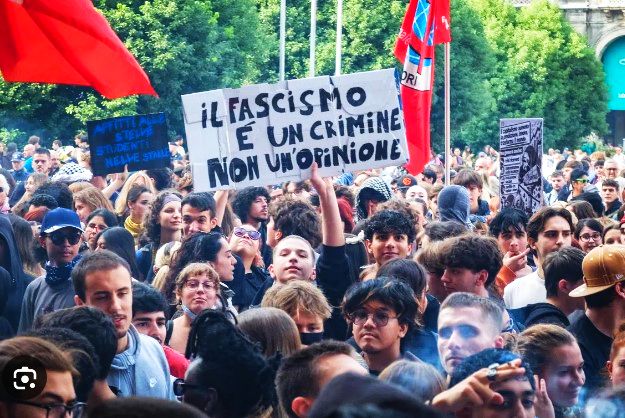 Italian police clash with protesters in Milan and Bologna