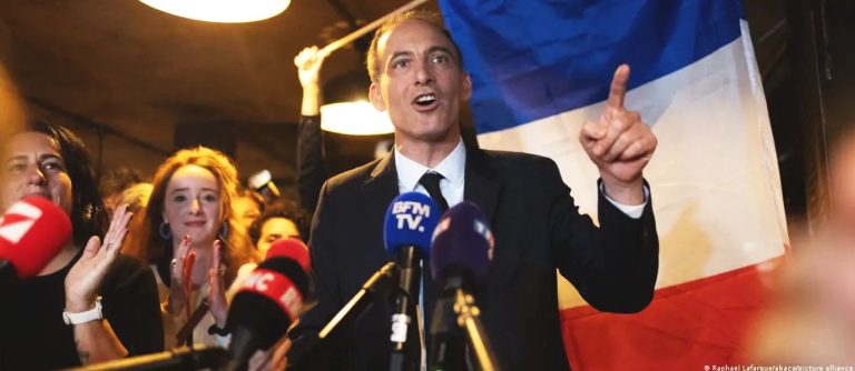 Students, youths looking left of Socialists in France polls